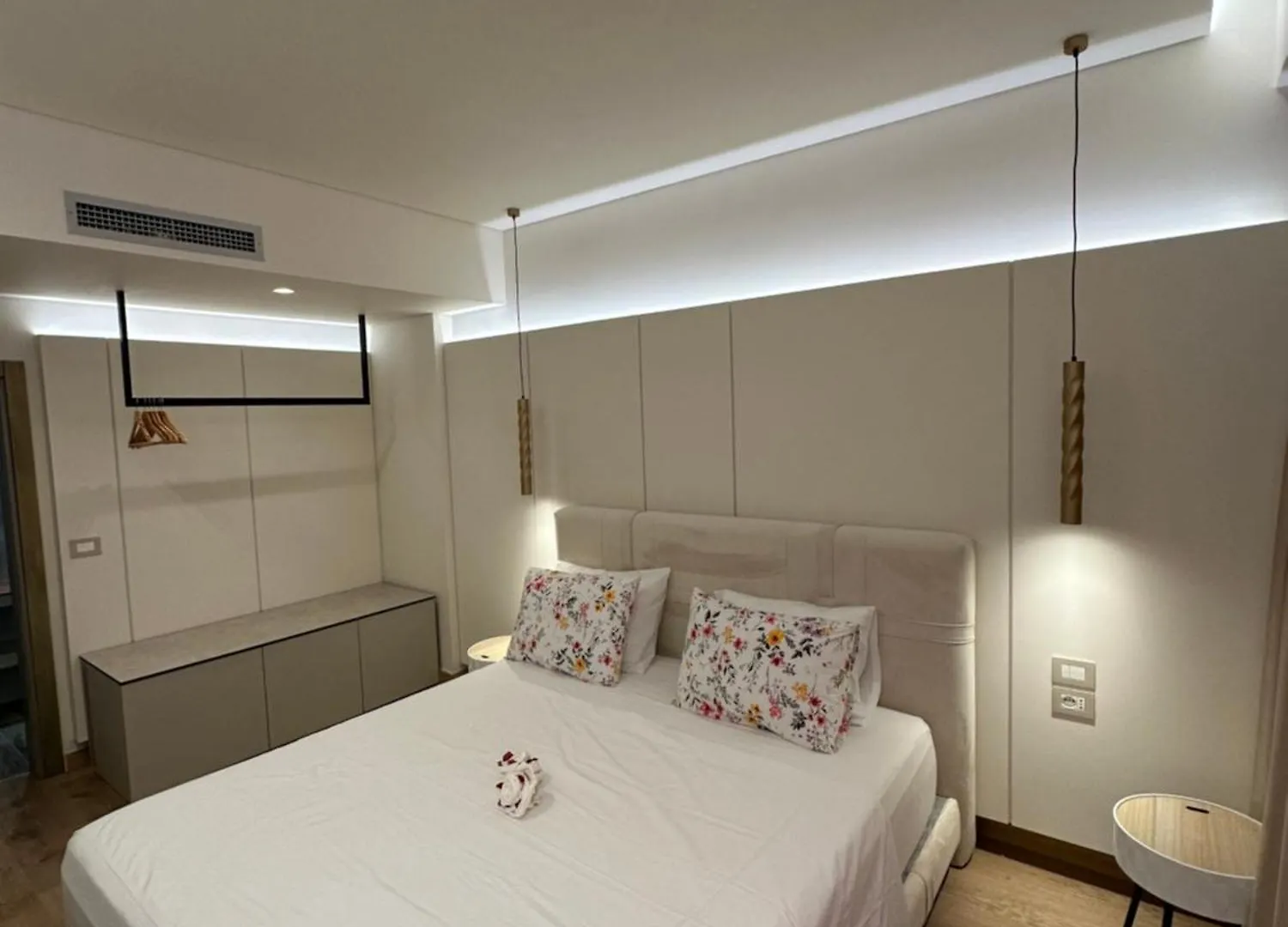 Hotel Manolo & Jolie Luxury Villa Himare