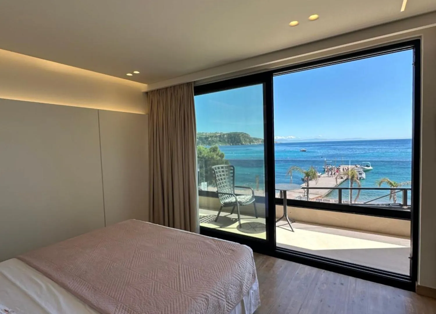 Hotel Manolo & Jolie Luxury Villa Himare